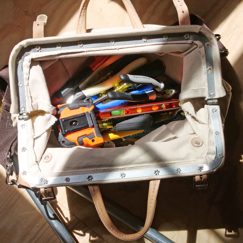 Klein Tools Deluxe Tool Bag, Canvas, 13 Pockets, 16-Inch 5102-16SP