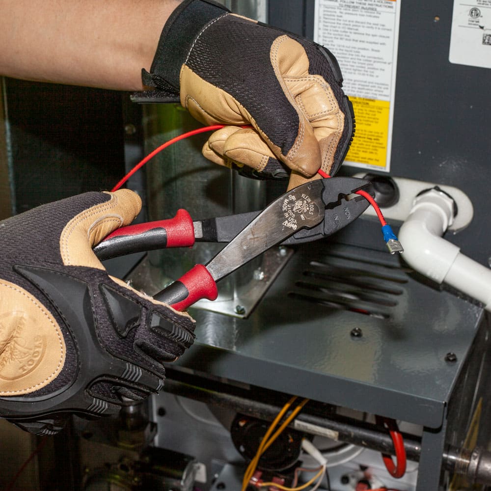 Klein Tools Journeyman™ Crimping and Cutting Tool J1005