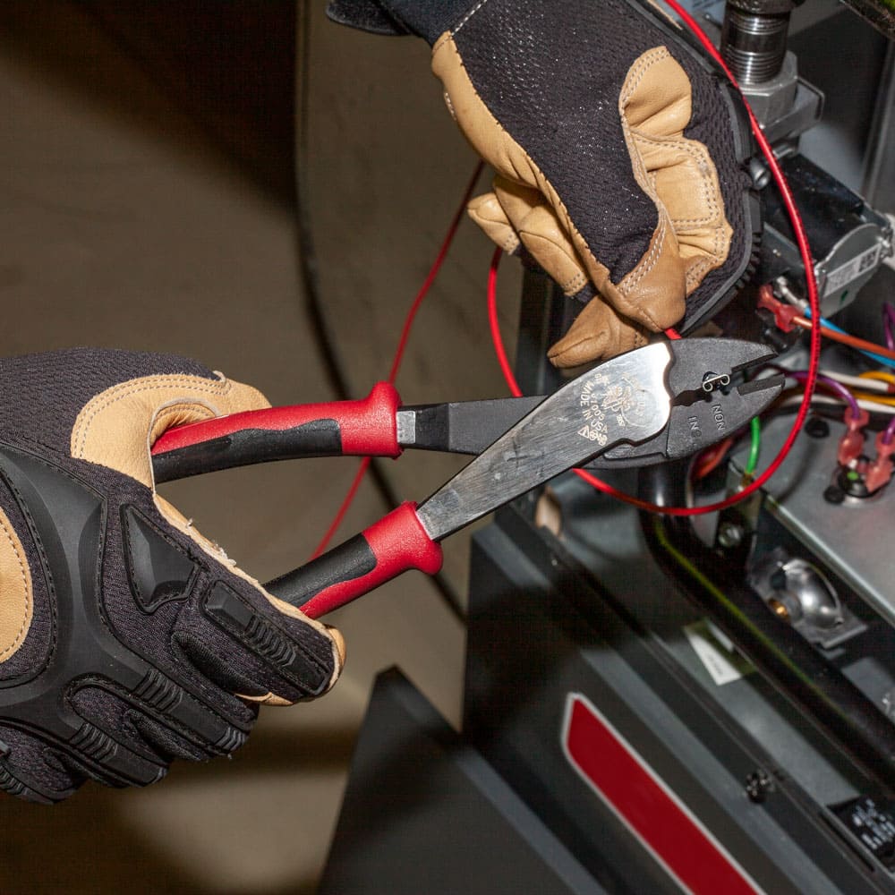 Klein Tools Journeyman™ Crimping and Cutting Tool J1005